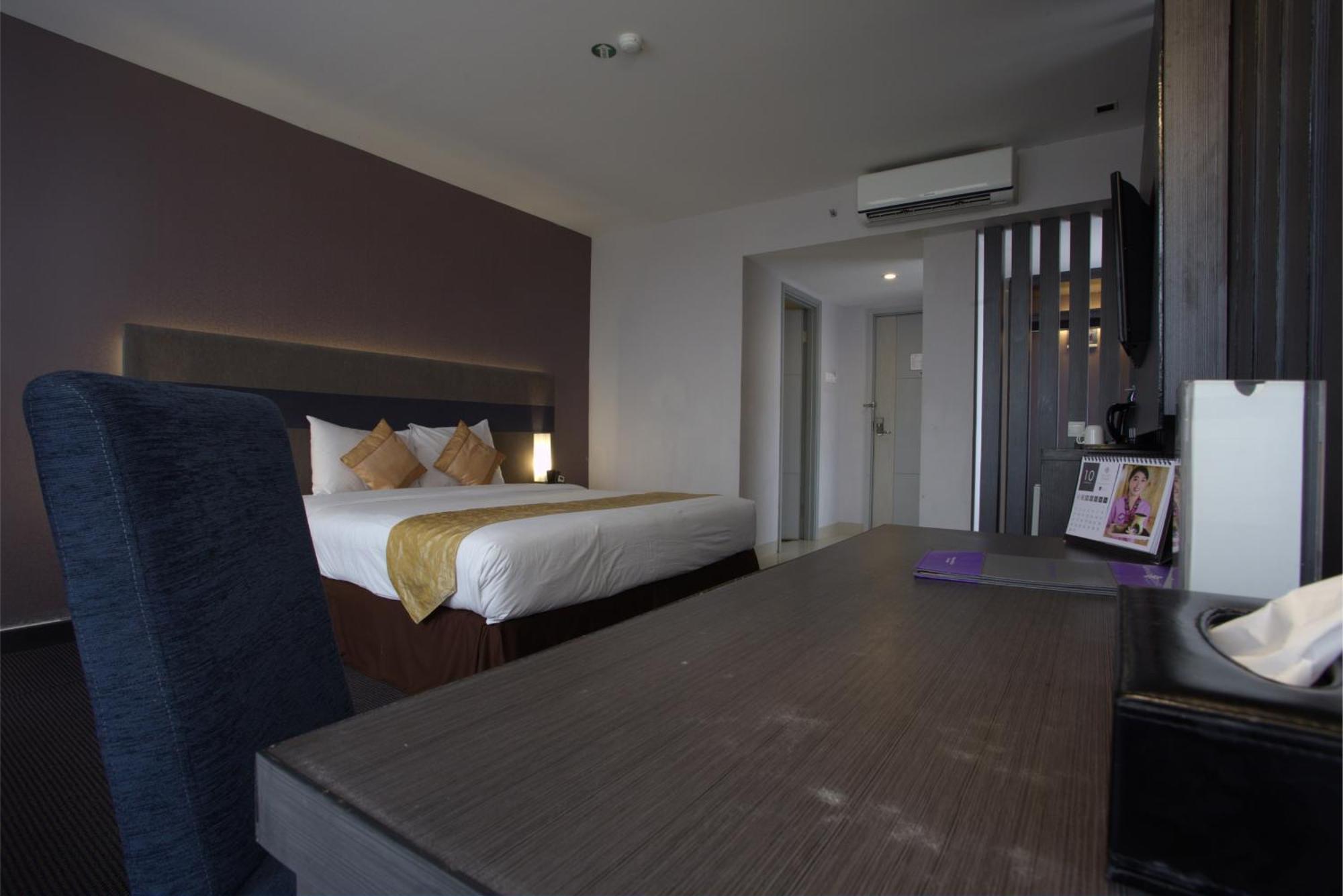 Tjokro Hotel Пеканбару Номер фото