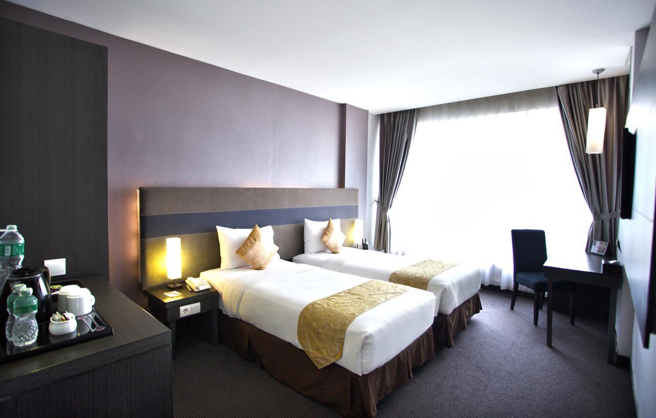 Tjokro Hotel Пеканбару Номер фото